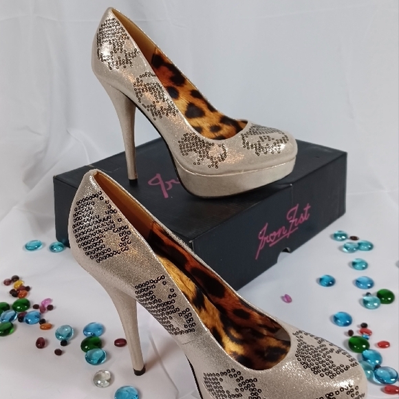 YRU Silver Sequin Women's Platform Heels - Picture 5 of 11